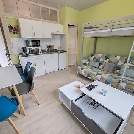 Grands Maillochon Accès Gare De Et Centre à Pieds