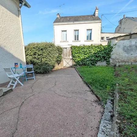 Grands Maillochon Accès Gare De Et Centre à Pieds * Poitiers
