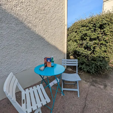 Grands Maillochon Acces Gare De Et Centre A Pieds Apartment Poitiers