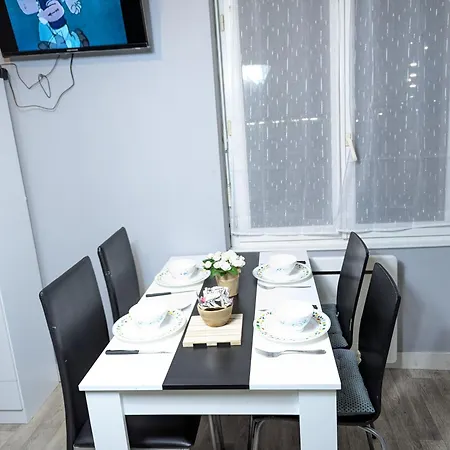 Grands Maillochon Accès Gare De Et Centre à Pieds