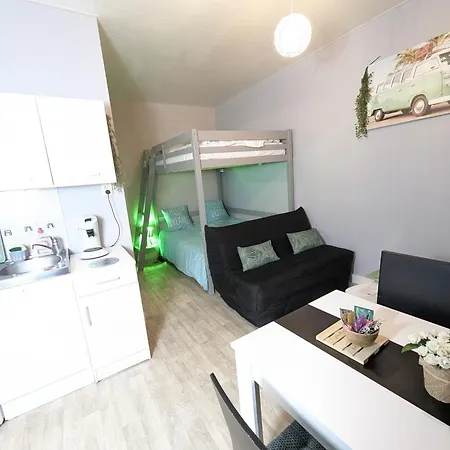 Grands Maillochon Accès Gare De Et Centre à Pieds * Poitiers