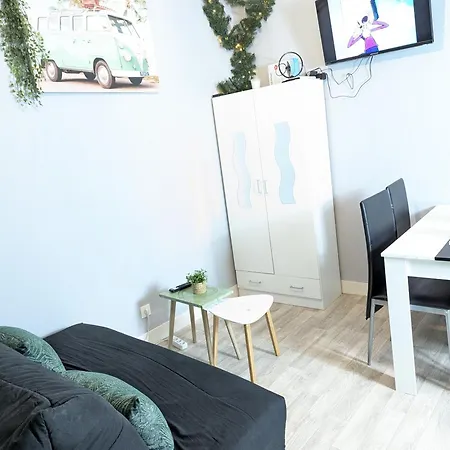 Grands Maillochon Accès Gare De Et Centre à Pieds