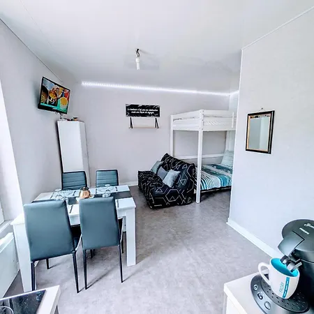 Grands Maillochon Accès Gare De Et Centre à Pieds *