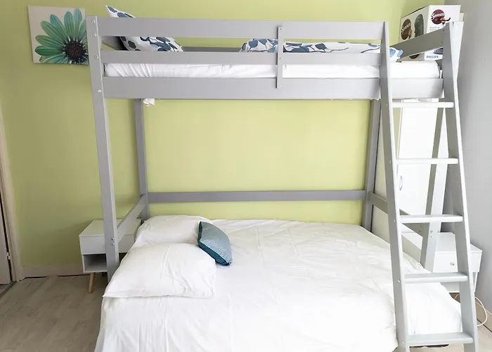 Grands Maillochon Acces Gare De Et Centre A Pieds Poitiers