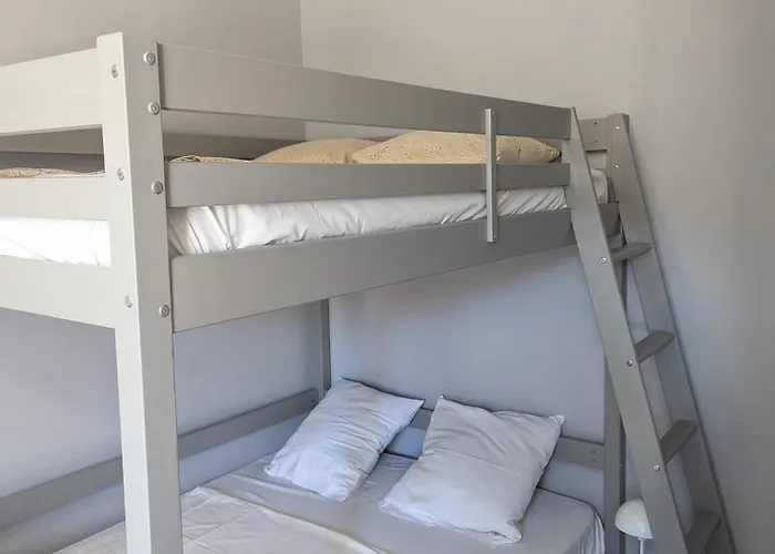 Apartment Grands Maillochon Acces Gare De Et Centre A Pieds Poitiers