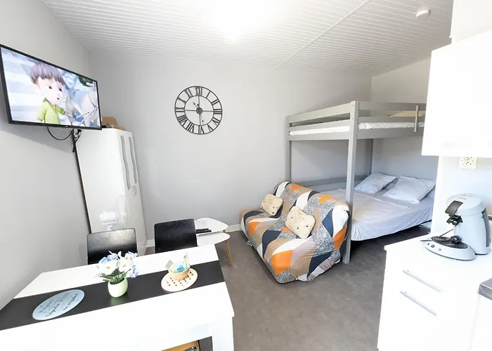 Grands Maillochon Acces Gare De Et Centre A Pieds