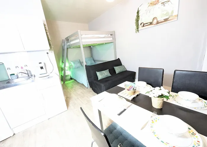 Grands Maillochon Acces Gare De Et Centre A Pieds Poitiers