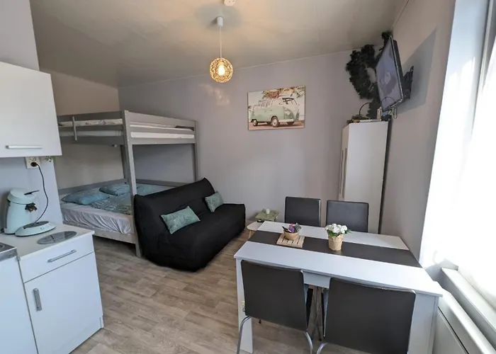 Grands Maillochon Acces Gare De Et Centre A Pieds شقة