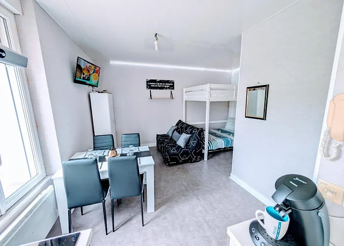 Grands Maillochon Acces Gare De Et Centre A Pieds *