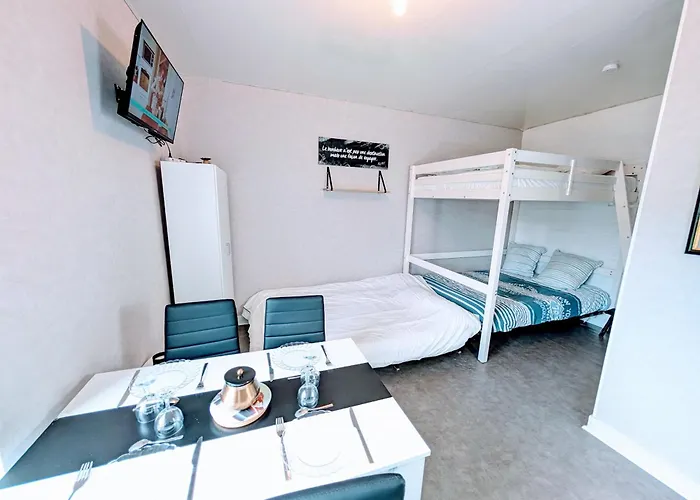 Grands Maillochon Acces Gare De Et Centre A Pieds Poitiers