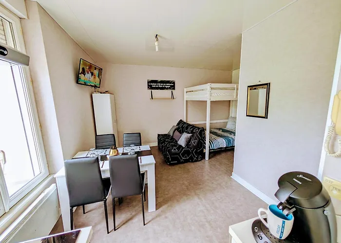 Grands Maillochon Acces Gare De Et Centre A Pieds *